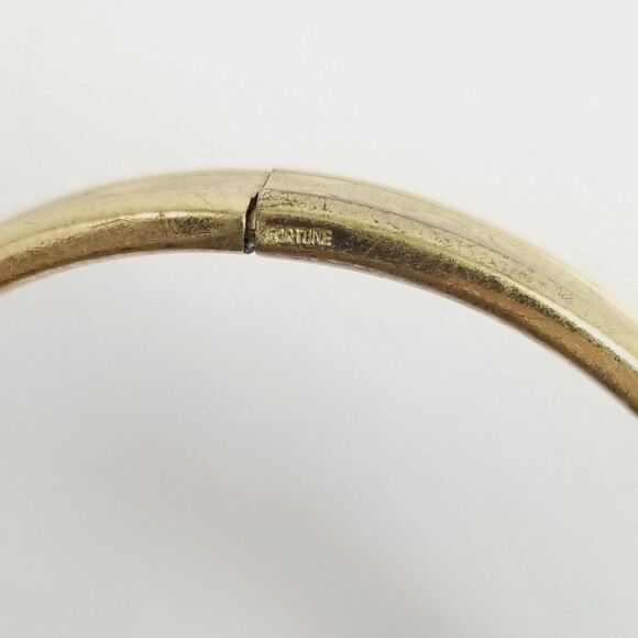Vintage Gold Tone Bangle Bracelet with Scroll Leaf Pattern, Made in West Germany - Picture 5 of 8